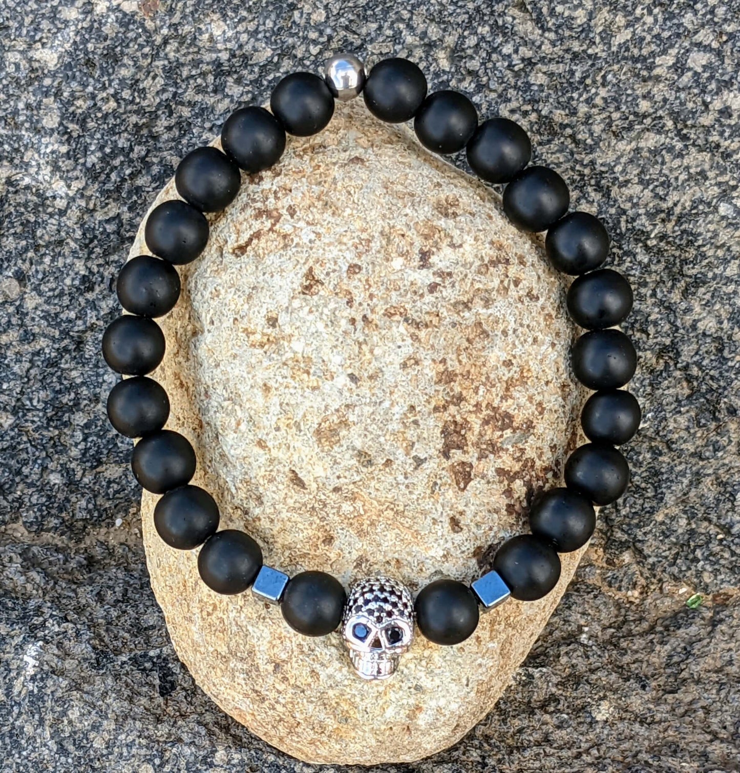 Black Onyx (8mm Bead Size) with Silver Skull